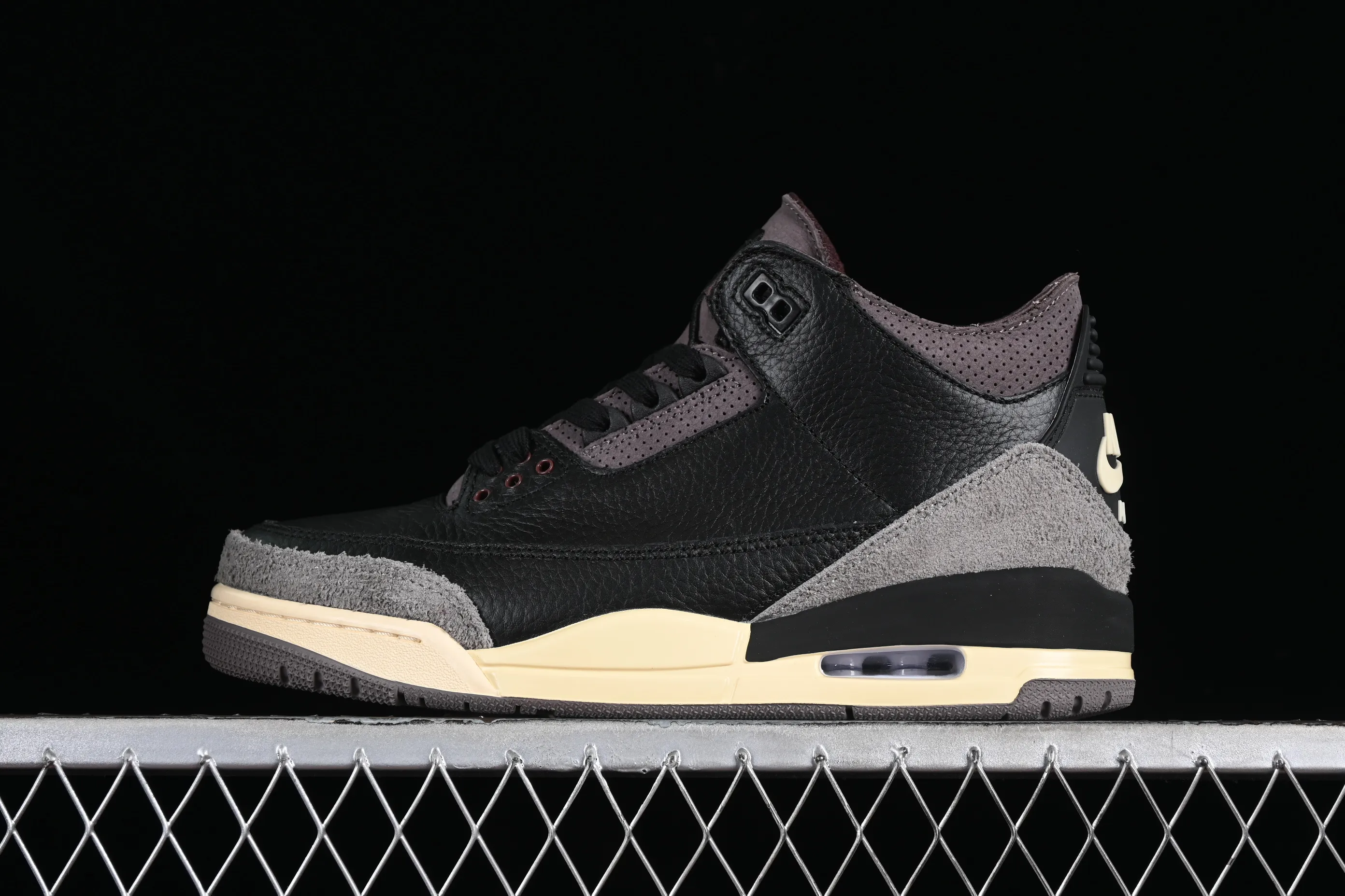 All categories Air Jordan Jordan series basketball shoes Air Jordan 3 A Ma Maniere x Air Jordan 3 Retro "Black" AJ3 Joe 3 joint model FZ4811-001